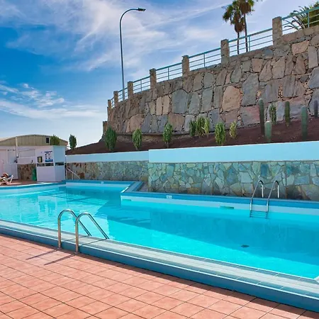 Malibu 2 Con Aire Acondicionado, Campo De Tennis Y Piscina Con Solarium Appartamento