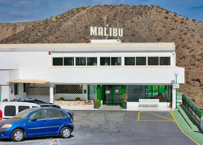 Malibu 2 Con Aire Acondicionado, Campo De Tennis Y Piscina Con Solarium